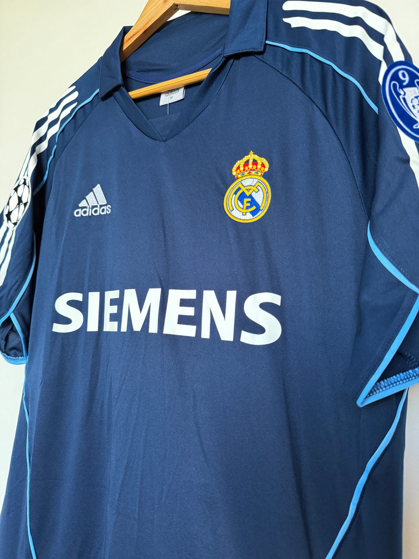 Real Madrid 2005/06 away jersey - ZIDANE 5