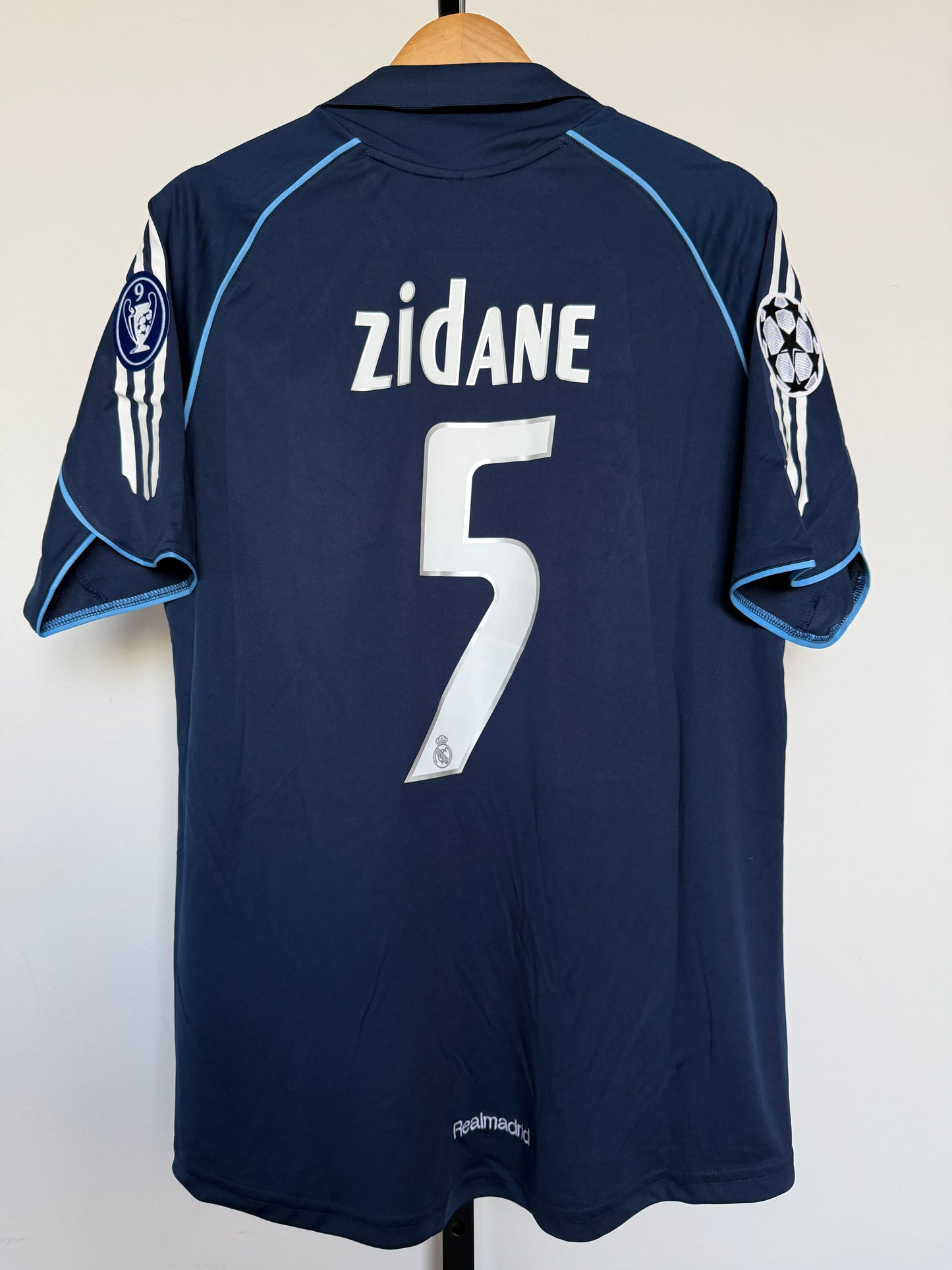 Real Madrid 2005/06 away jersey - ZIDANE 5
