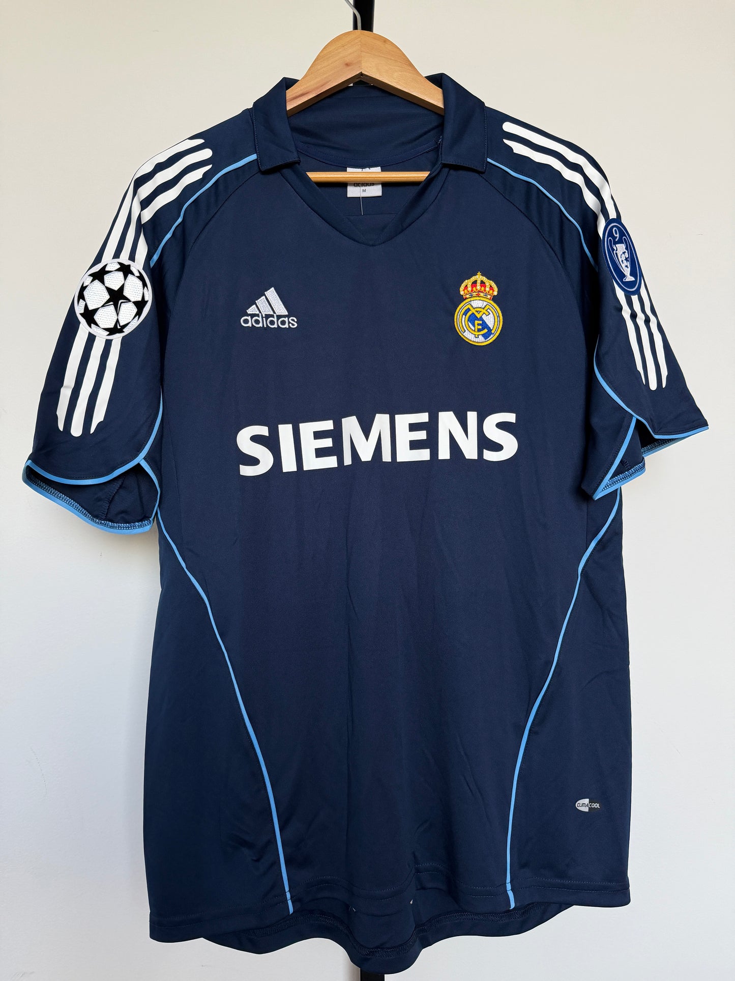 Real Madrid 2005/06 away jersey - ZIDANE 5
